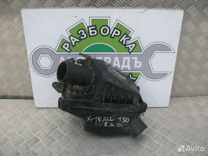 Корпус воздушного фильтра Nissan X-Trail T30 2.2