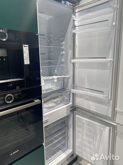 Холодильник smeg 194см встраиваемый новый