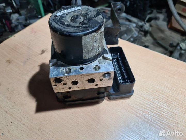 Блок ABS Ford Focus 3 1.6 2014