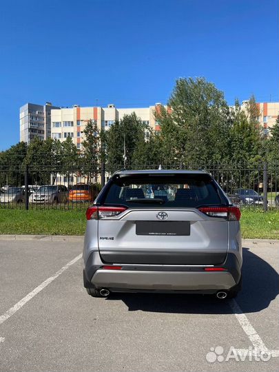 Toyota RAV4 2.0 CVT, 2022, 15 км