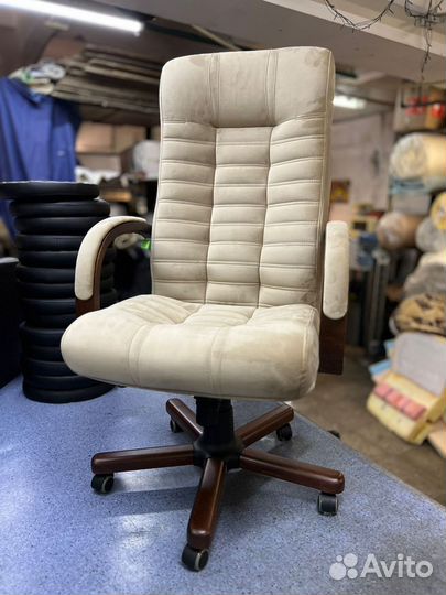 Компьютерное кресло