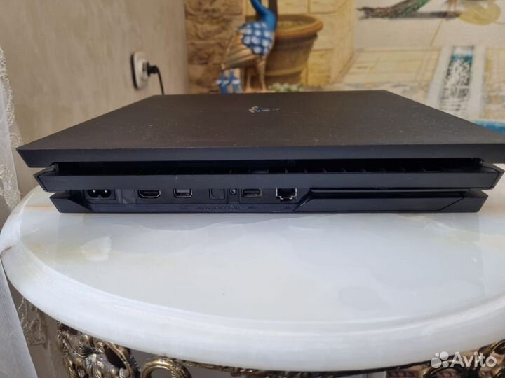 Sony playstation 4 PS4 pro 1tb