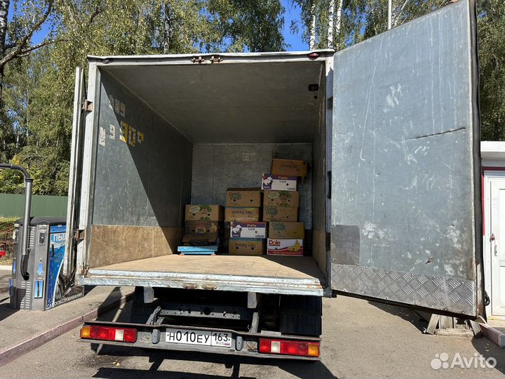 Водитель с личной газелью