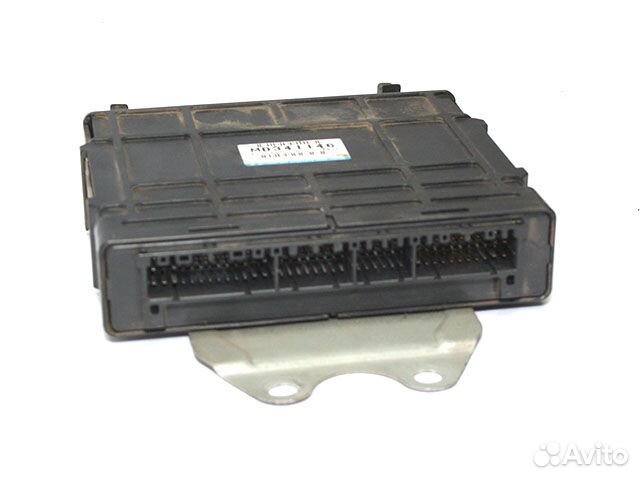 Блок управления двигателем Mitsubishi Carisma