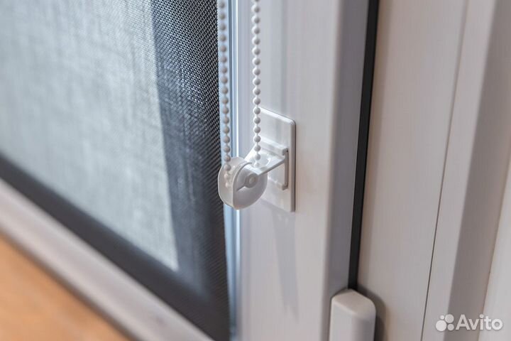 Рулонные жалюзи с пластиковой цепочкой открывания