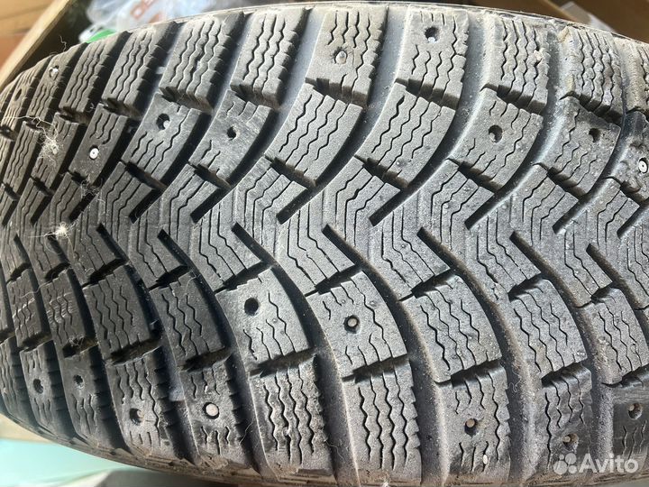 Michelin X-Ice North 215/55 R17