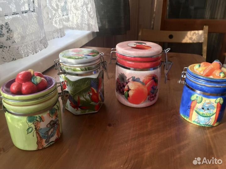 Набор керамики из 4 предметов. Идеальное состояние