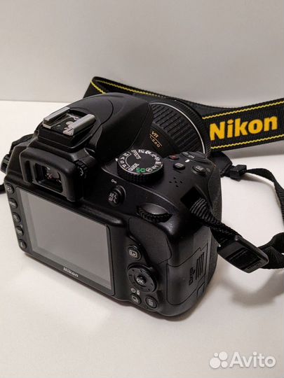 Зеркальный фотоаппарат Nikon D3400 Kit