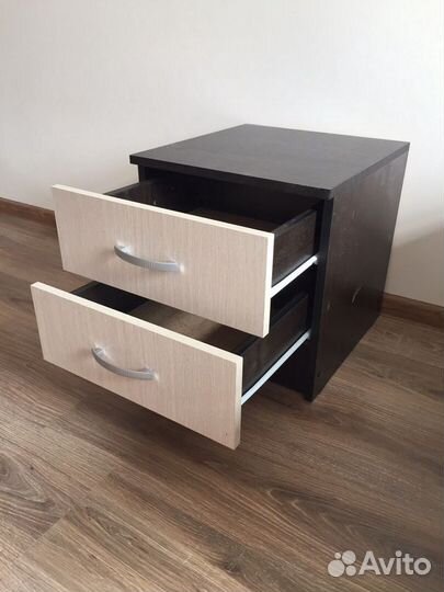 Тумба прикроватная