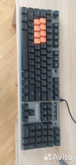 Игровая механическая клавиатура