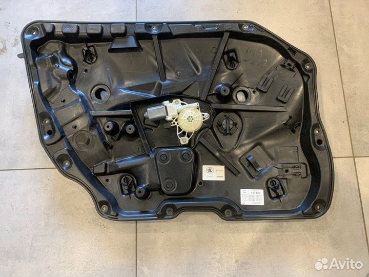 Стеклоподъемник передний правый Mercedes-Benz