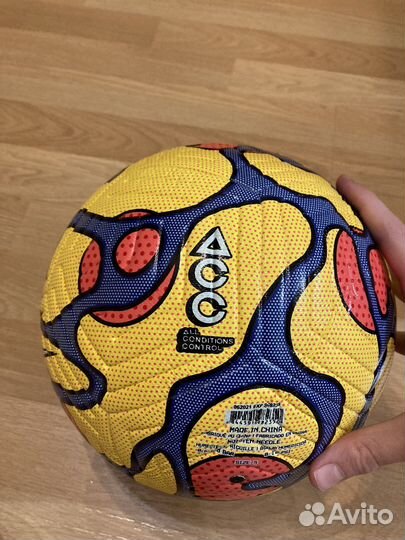 Футбольный мяч nike flight