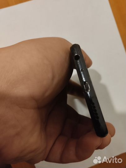 HONOR 10, 4/64 ГБ