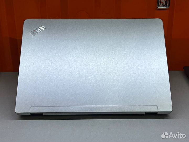 Ноутбук Lenovo i5-7200u 8/256 SSD