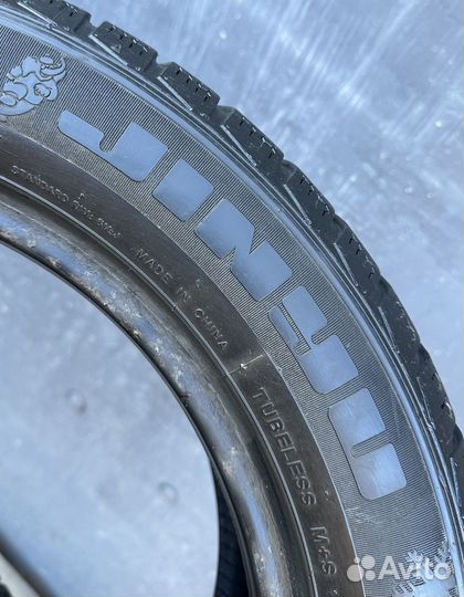 Jinyu Winter JW-51 205/55 R16