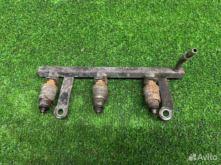 Топливная рейка с форсунками Daewoo Matiz F8CV