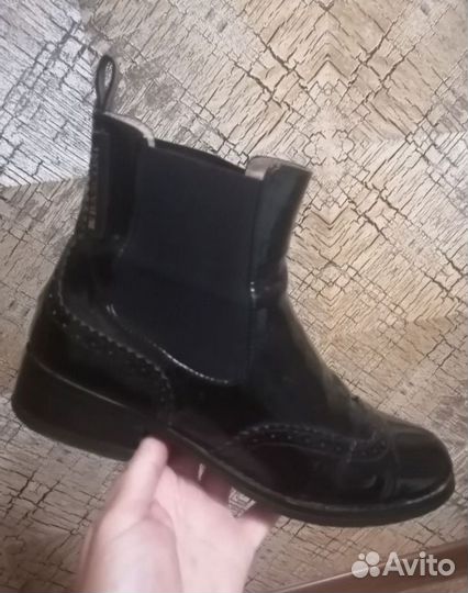 Ботинки женские