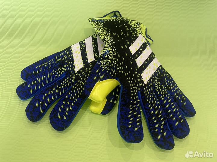 Вратарские перчатки adidas predator