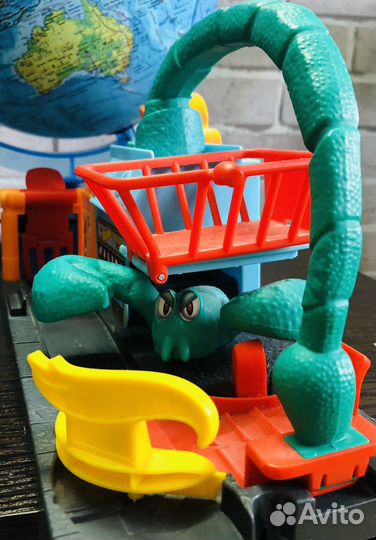 Пусковой трек Hot Wheels Скорпион