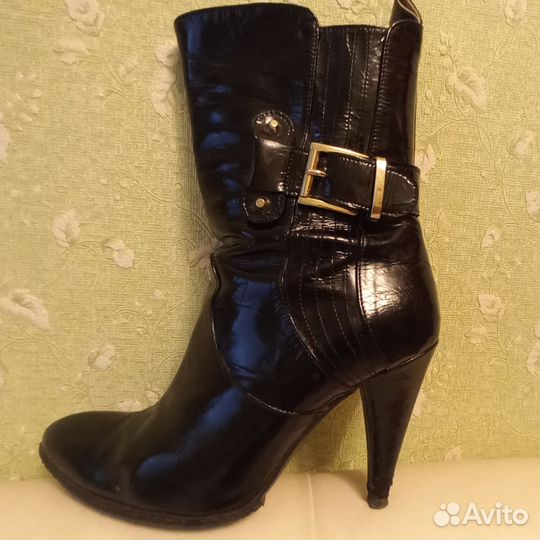 Сапоги versace (Версаче) кожа лак размер 36