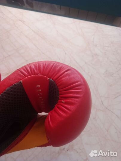 Боксерские перчатки