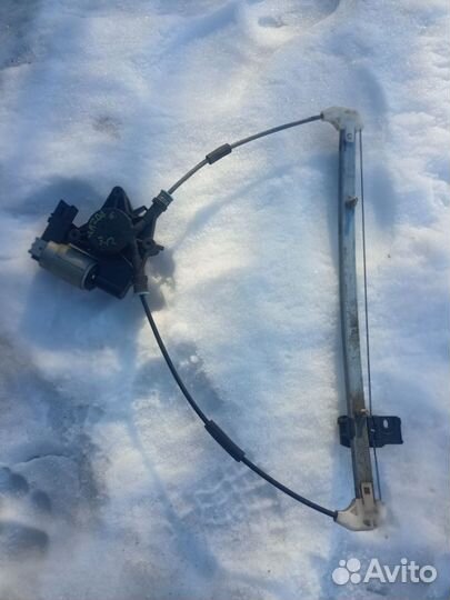 Стеклоподемник задний правый Mazda 6 GG 2002-2007
