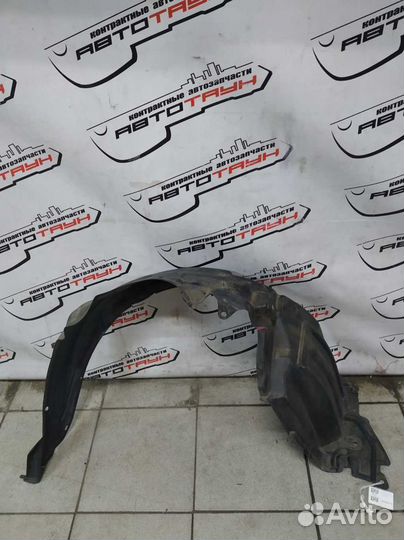 Подкрылок toyota scion BB XB NCP30 NCP31 NCP34 NCP