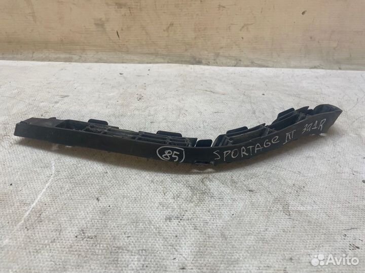 Кронштейн бампера задний правый Kia Sportage 3 SL