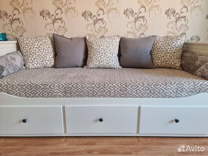 Диван IKEA hemnes