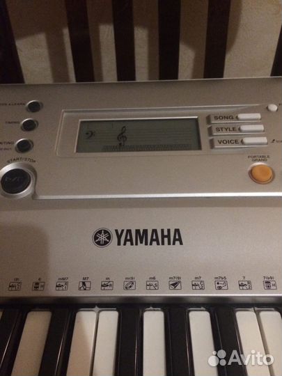 Синтезатор Yamaha PSR E313