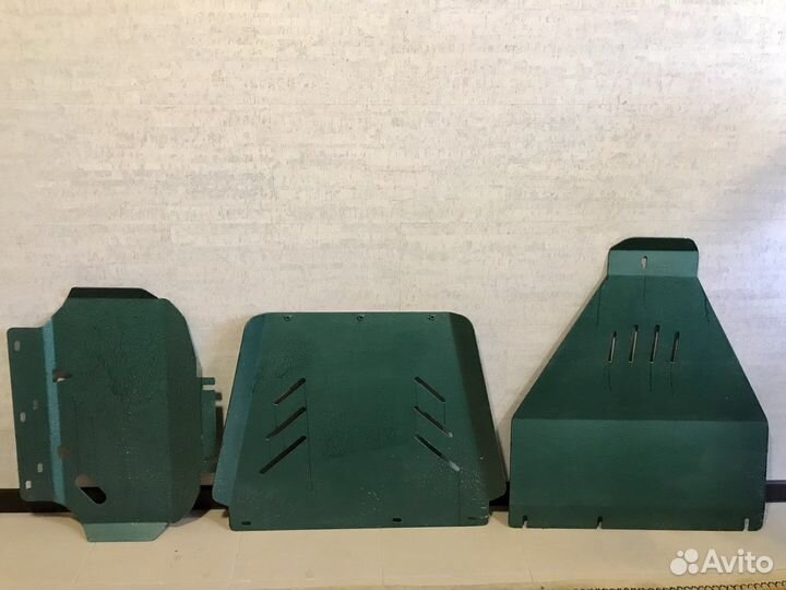 Защита днища Nissan Pathfinder