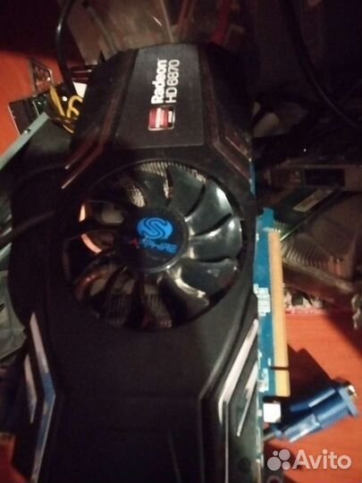 Видеокарта Radeon HD6870