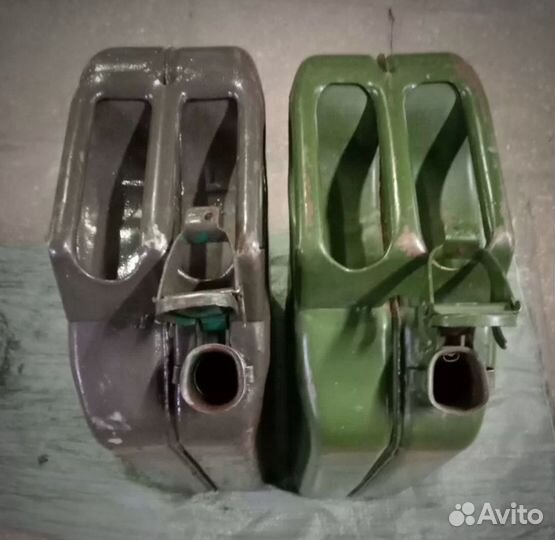 Канистра 20 литров бу