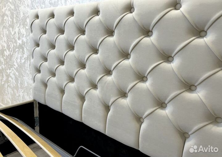 Кровать двухспальная 160*200 каретная стяжка