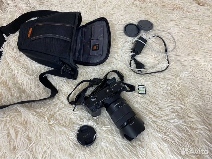 Фотоаппарат sony a6400 + объектив 18-135mm