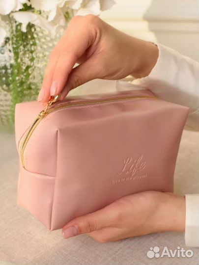 Косметичка новая для косметики