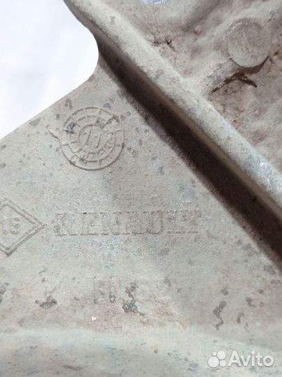 Кронштейн опора крепления кпп коробки передач Rena