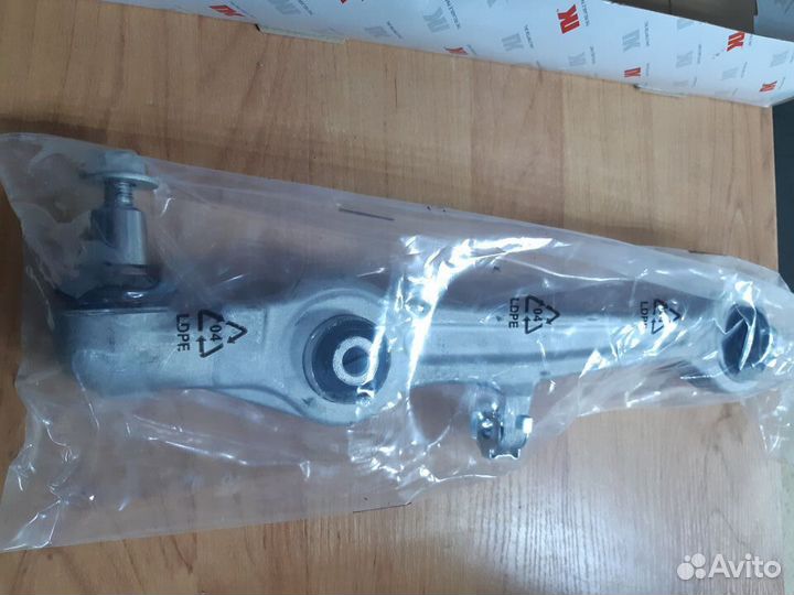 Рычаг передний, нижний audi