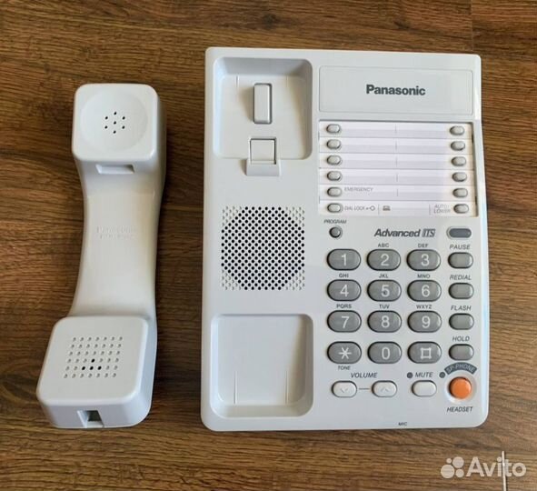 Телефон Panasonic