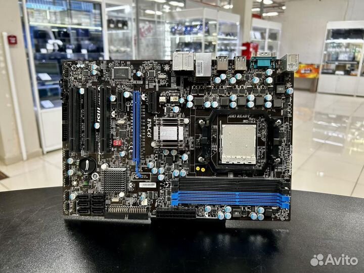 MSI 870-C45 (AM3, 4 x DDR3)