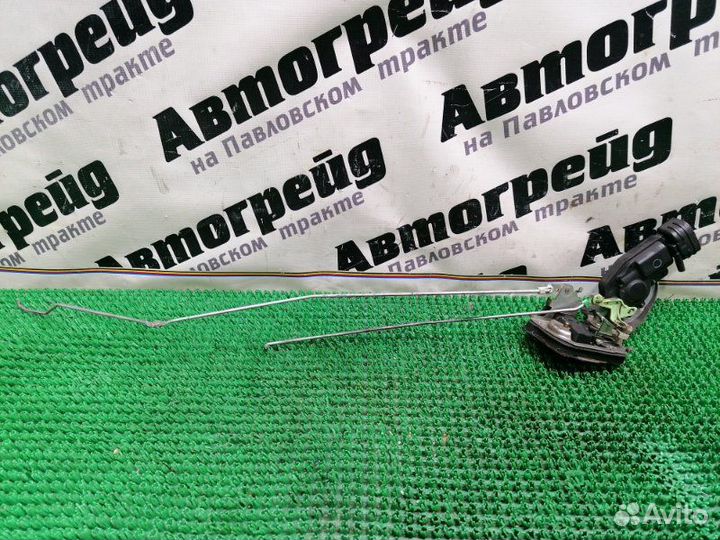 Замок двери задний правый Toyota Corona Premio