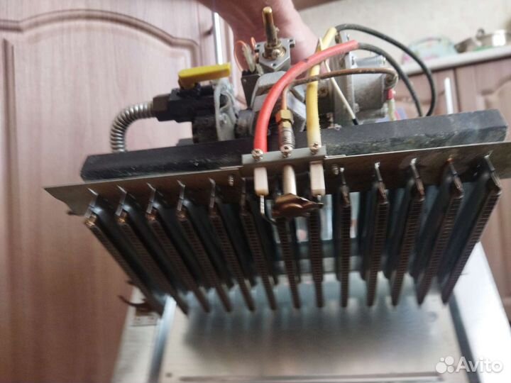 Газовый водонагреватель