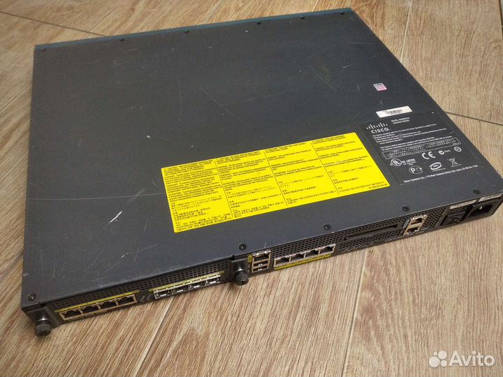 Cisco ASA 5520 + 4GE SSM