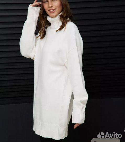 Теплое платье свитер