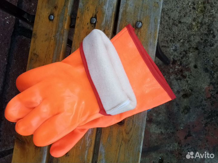 Перчатки тёплые рабочие резиновые