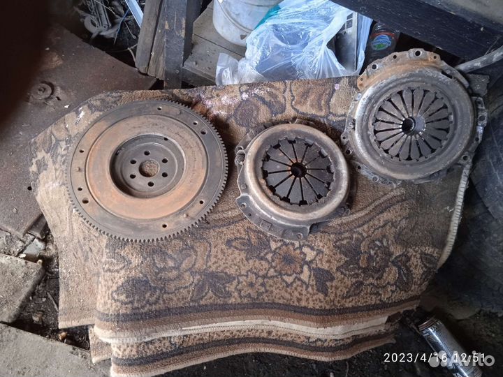 Запчасти на ваз 2110 бу