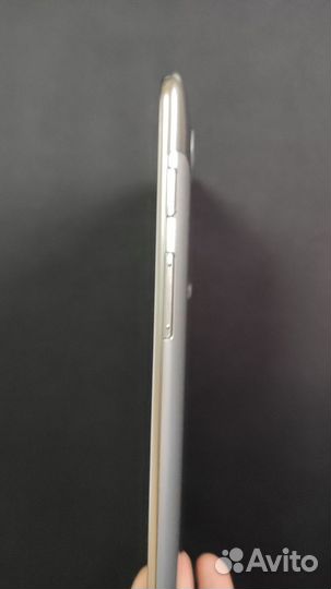 Планшет Samsung Galaxy Tab 7.7