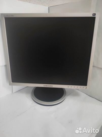 Монитор Samsung SyncMaster 940N 19