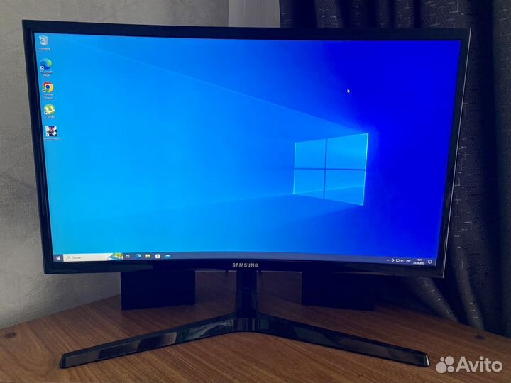 Изогнутый игровой монитор Samsung 144 GHz