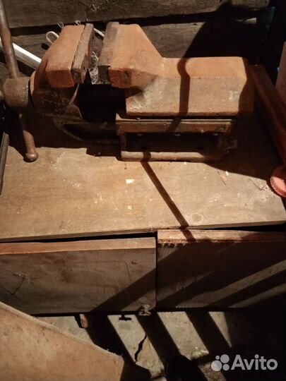 Тиски слесарные бу СССР